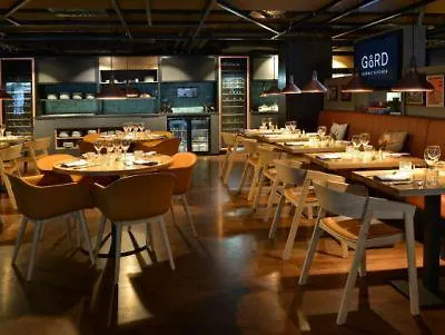 Courtyard By Marriott Eu Otel 4*