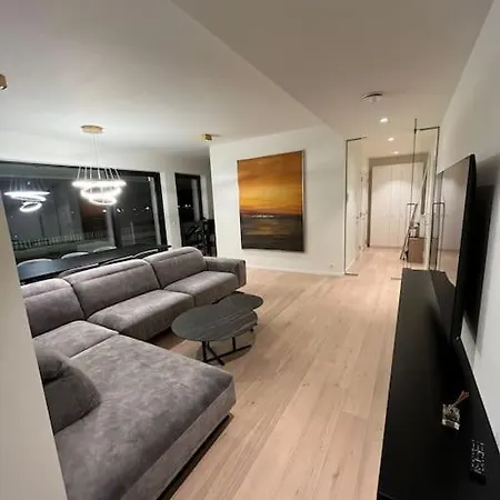 Penthouse Vue Sur アパート