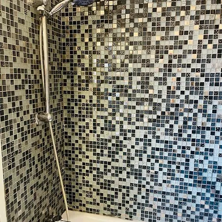 Downtown Quiet And Peacefull *