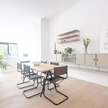 Spacious 1-bedroom Duplex In Uccle!