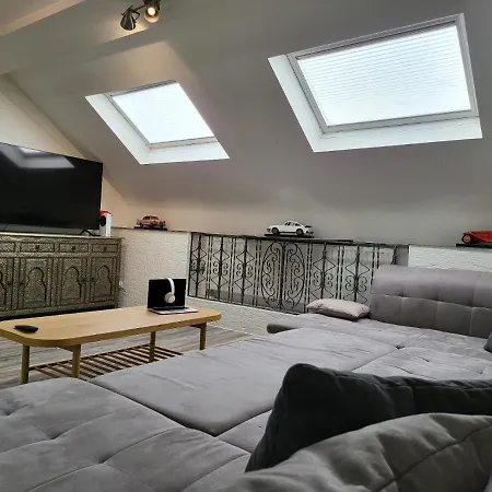 Duplex Elegant Situe A 1min De La Gare Du Nord 아파트 브뤼셀