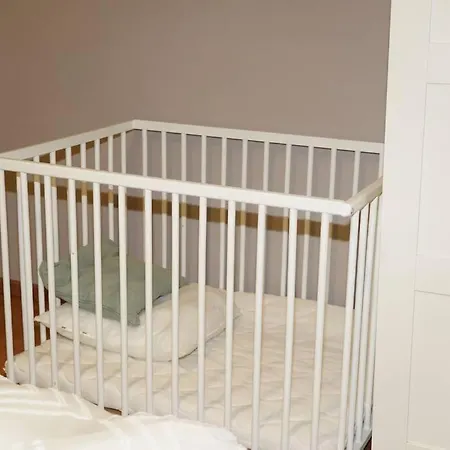 Family Friendly 1 Bed Apartment Brüssel