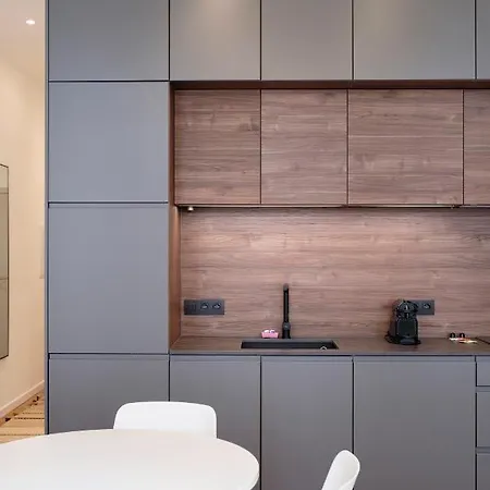 The Duke Flats - 1 Bedroom Grand Place *