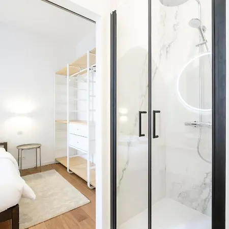 The Duke Flats - 1 Bedroom Grand Place