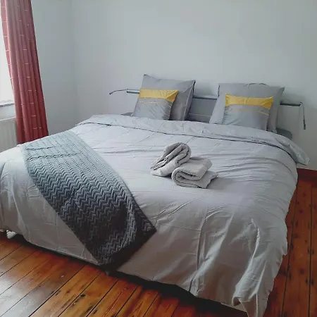 Evere - Private Maison d'hôtes