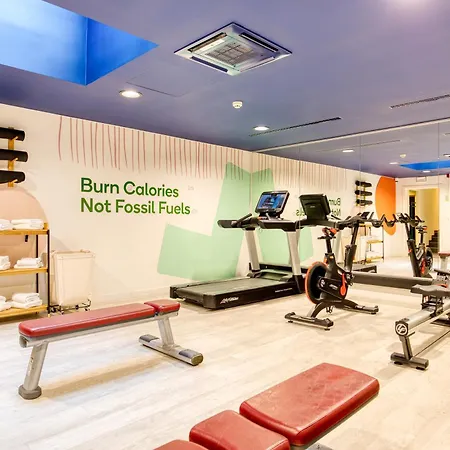 Отель Centre Louise 3*