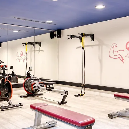 Отель Centre Louise 3*