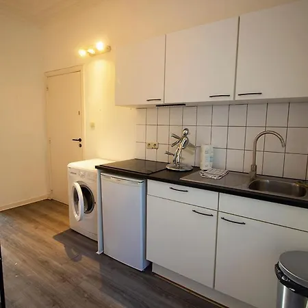 Handy Close To Zaventem Airport *