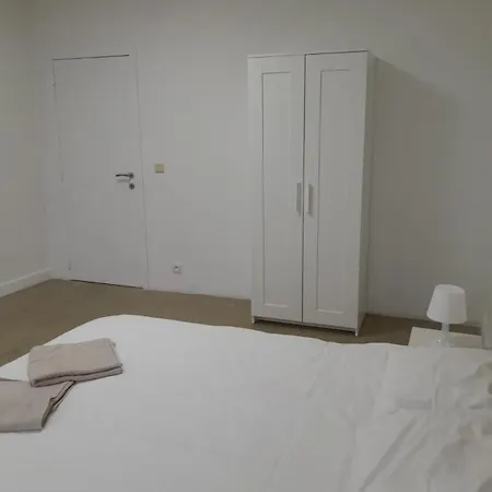 شقة The Boulevard Sleeps 4 بروكسل
