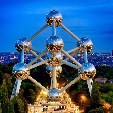 Modern In Molenbeek-saint-jean / 77 M² / Parking