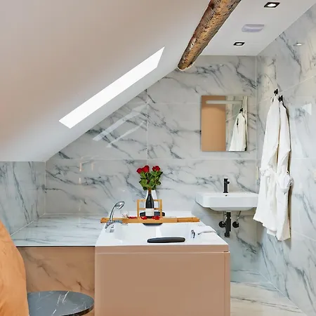 Les Ecrins ブリュッセル