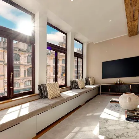 Unique Flat On The Grand Place *