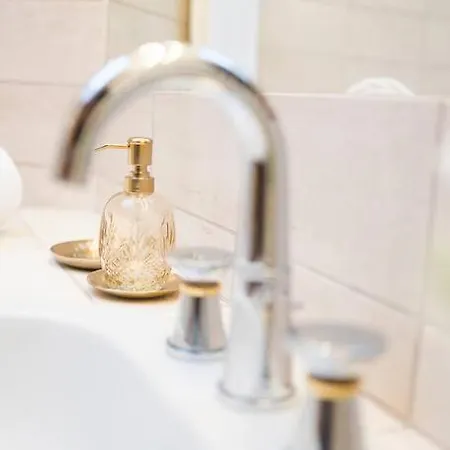 Chic Penthouse Grand-place 아파트