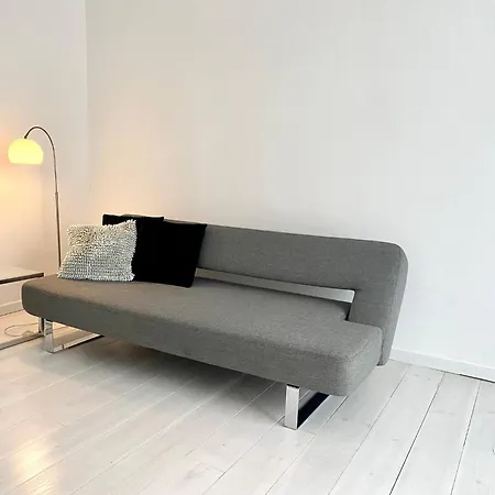 Wit Ii, Near Metro, Train N7670 Apartamento *