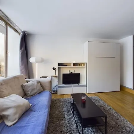 Daire Studio Near Place Stephanie
