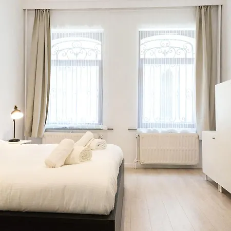 Degroux 82 - Self Check In By Homenhancement * ブリュッセル