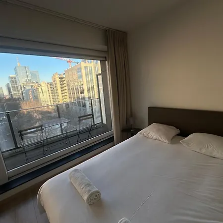 2 Bedroom In Center With Balcony Appartement *