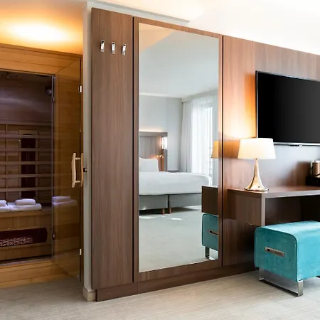 Courtyard By Marriott Eu 4*