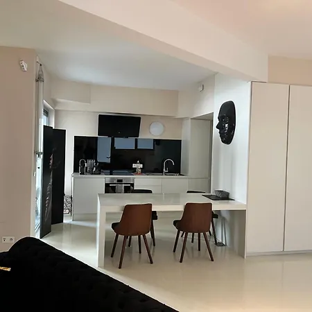 Beautiful Loft In The Center Of