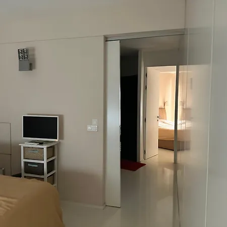 Beautiful Loft In The Center Of *