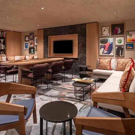 Hotel Marriott Grand Place 4*