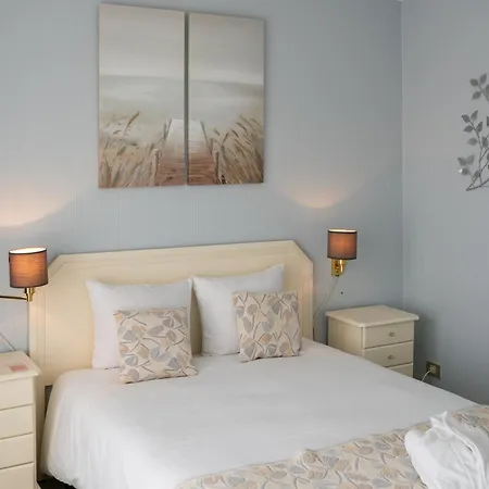 Szálloda First Euroflat 4*