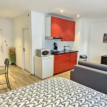 Chez Esmara Et Philippe * Brussel