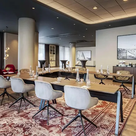 Radisson Collection Grand Place 5*