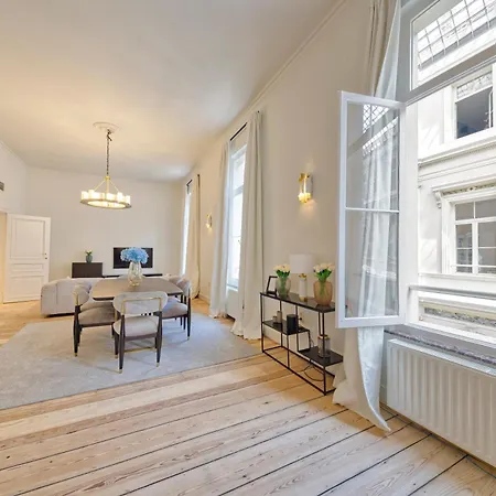 Dans L'hypercentre Appartement *