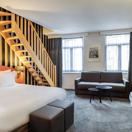 Hotel Aris Grand Place 3*