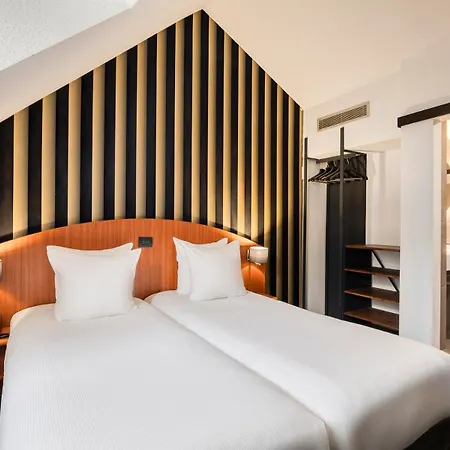 Aris Grand Place Hotel 3*