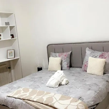 Centre - Ixelles - Avenue Louise - Chic Брюссель