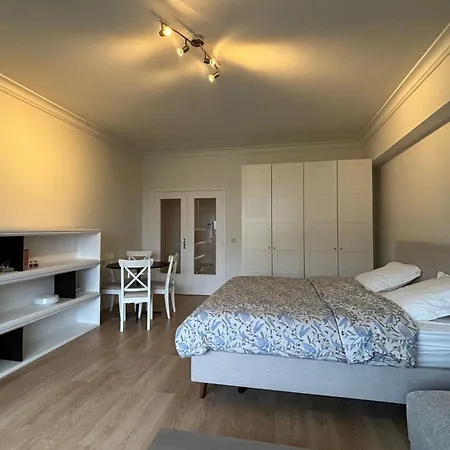 Winston Churchill شقة *