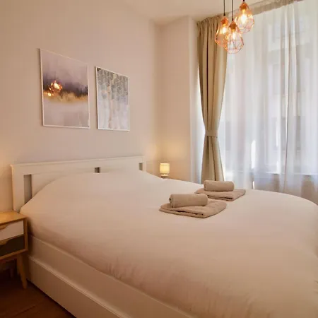 Heart Of Grand Place - Stunning 3br Triplex * Brüsszel