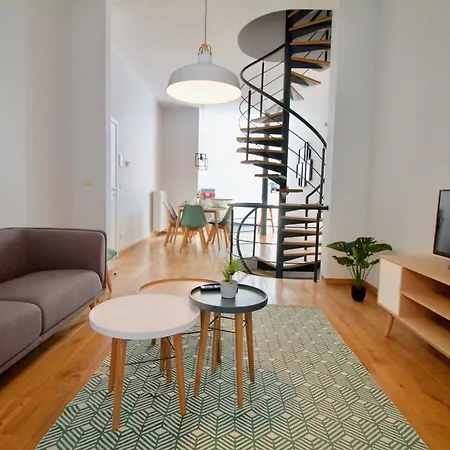 Heart Of Grand Place - Stunning 3br Triplex * Brüsszel