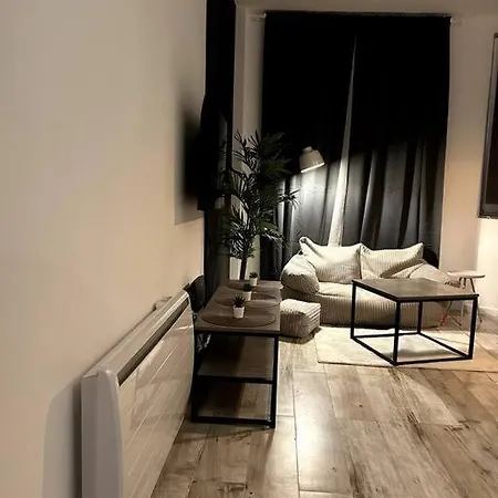 High-quality Flat Near