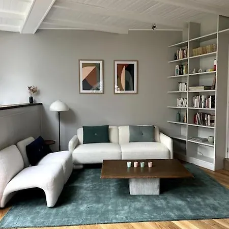 펜션 Charmante Maison Dans Un Coin De Verdure A Boitsfort