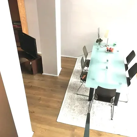 Spacious In Brussels, Large Private Garden Appartement Bruxelles