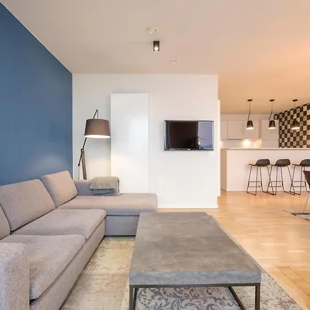 Beautiful 1 Bedroom Close To Parc De