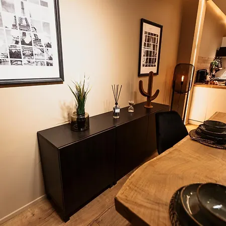 Golden Dove Luxury Apartment *