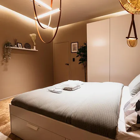 Golden Dove Luxury * Brüssel