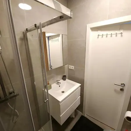 Daire Charming In Saint Josse Noode 30 M² Garden View Brüksel
