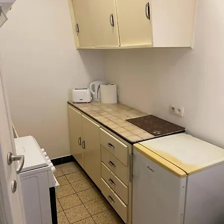 Charming In Ixelles 40 M² Private Parking