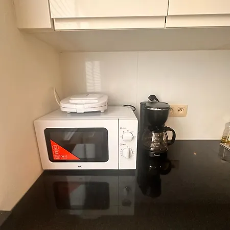 Appartamnet 3 Bedroom + Living شقة *