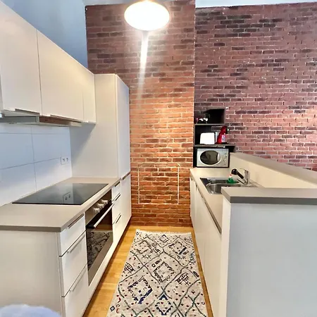 Apartment Center Centre *