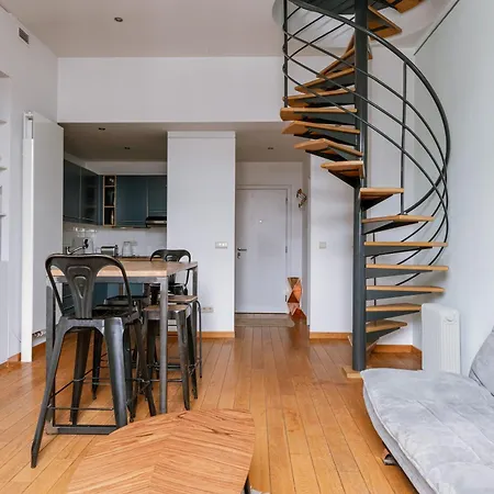 New Stylish Grand Place Center Duplex Brüsszel