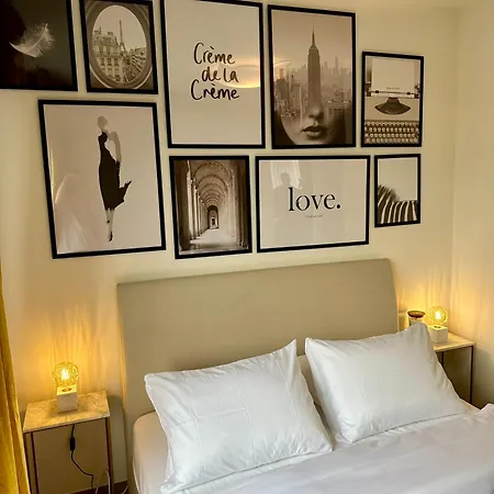 Appartamento Urbanstay - Jacqmain Downtown *