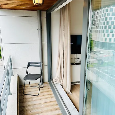 Urbanstay - Jacqmain Downtown *