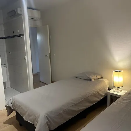 With Balcony In Center *