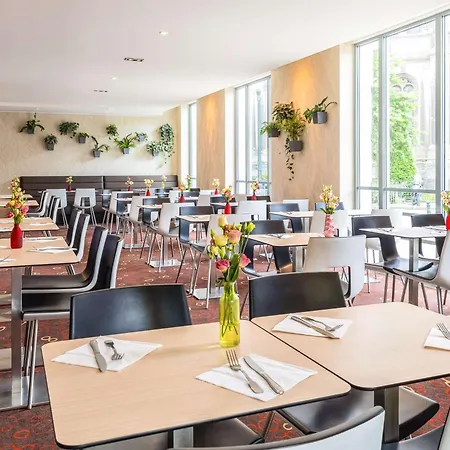 Novotel Centre 4*